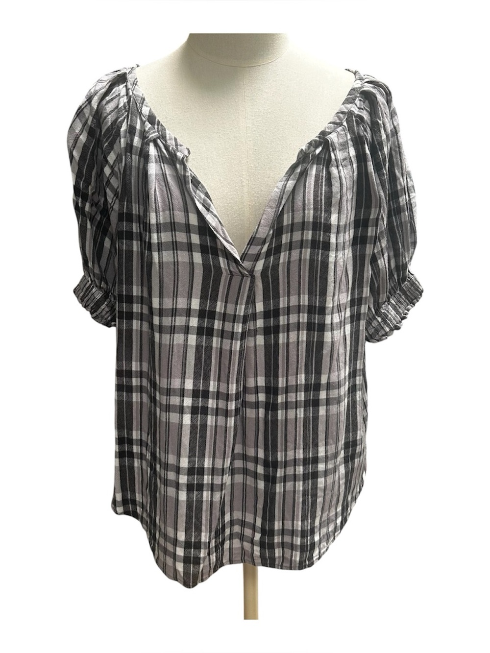 Loft Ann Taylor Plaid Check Flowy Top Womens Medium Black Gray